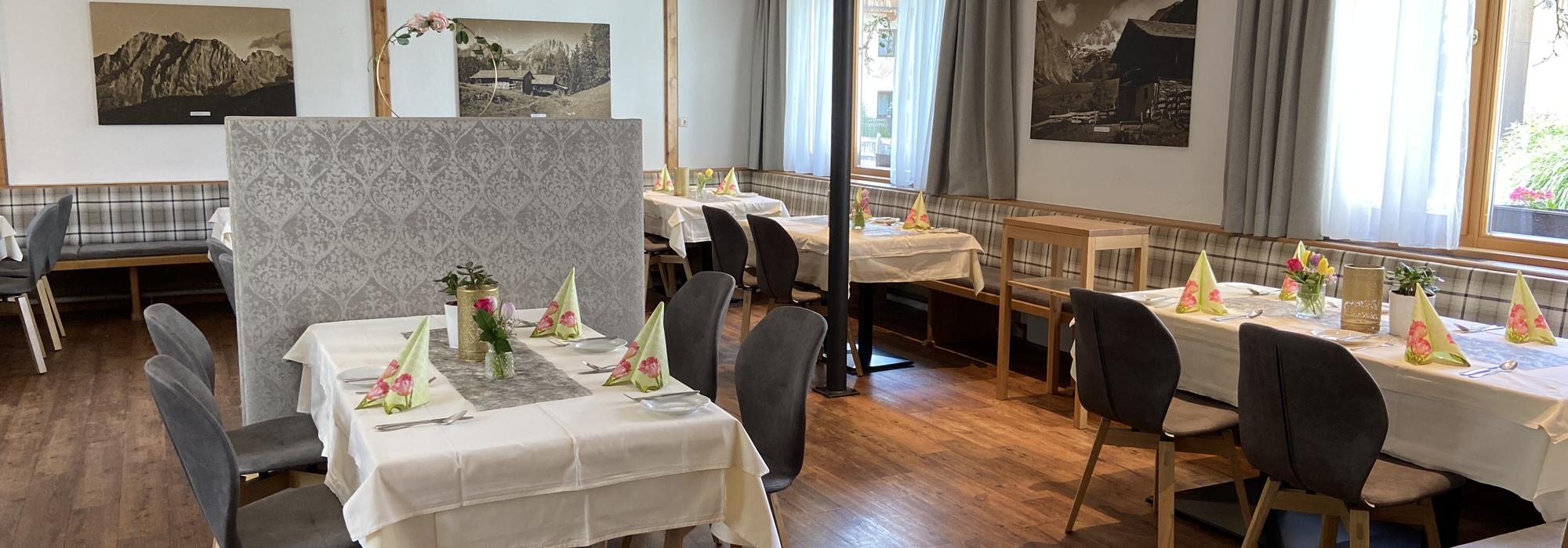 Dining room in the Dolomitenhof
