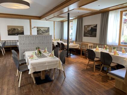 Speisesaal im Dolomitenhof